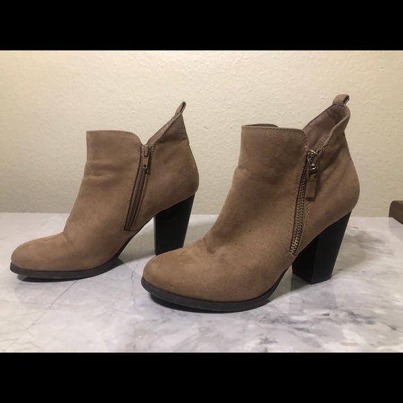 Beige Boots 👢 - Picture 2 of 6